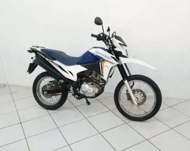 Nxr 160 Bros Esdd! Ano 2024! Apenas 5 mil Km! Financiamos e Aceitamos Trocas!