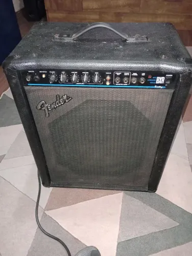 Cubo Fender BXR 60 para contrabaixo 
