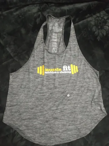 VENDO REGATA TOP!!!