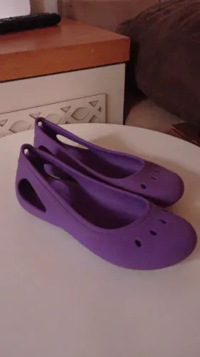 Sapatilha Crocs tamanho J1/32 