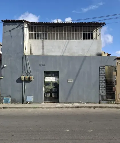 CD 022, Parangaba, 02 (duas) casas com entradas separada