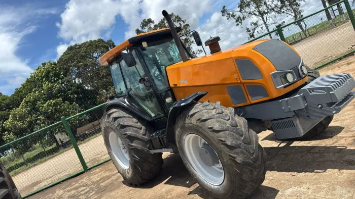 Trator BH 165