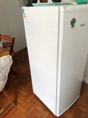Freezer Cônsul 127V, vertical, 5 gavetas