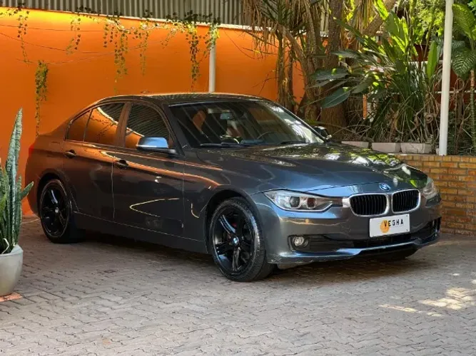 BMW 316I 1.6 TB 16V 136cv 4P 2014