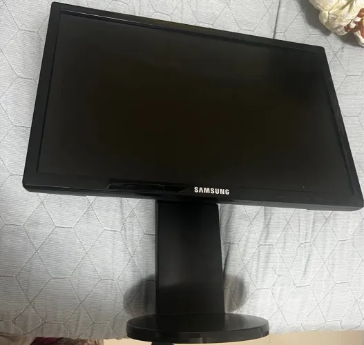 Carcaça de Monitor LG Flatron W2043C - Somente para peças