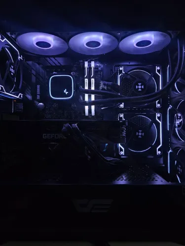 PC gamer ryzen 7 5700x3D + 3070ti + 16gb 4000mhz