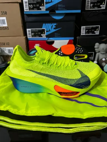 Nike Air Zoom Alphafly 3 Verde - tamanho 40BR, original (785)