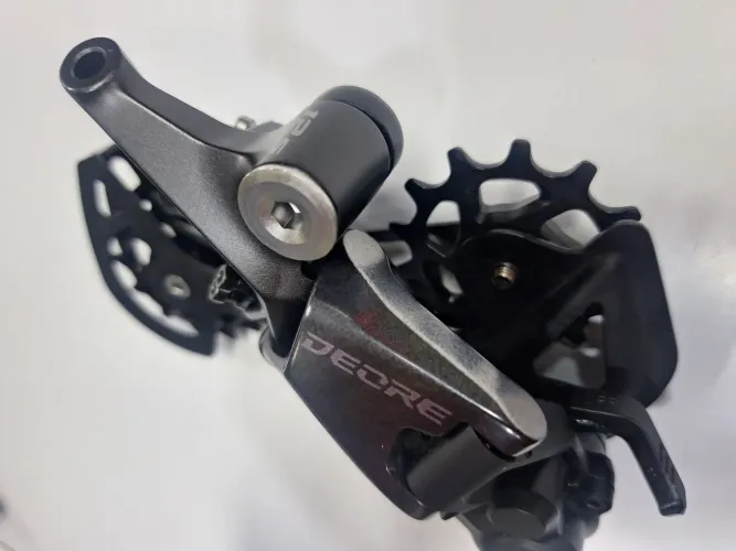 Câmbio Traseiro Shimano Deore 12v