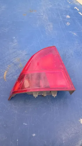 Vendo Lanterna Traseira - esquerda do Honda Civic ano 2001