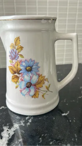 Jarra/leiteira antiga de porcelana Santa Rosa