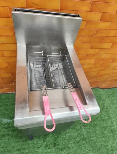 Fritadeira Industrial Dupla - Aço Inox a gás água oleo