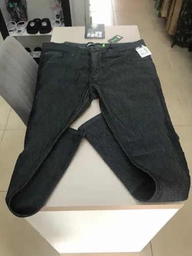 Calça Jeans Preta HD TAM 52