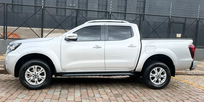 Nissan Frontier XE CD 4X4 2.3 Bi-TB Diesel Aut. 2024