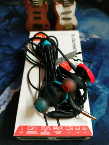 Fone JBL Quantum 50N preto