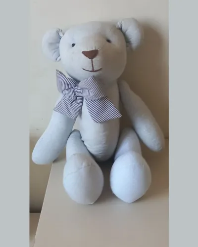 Urso de pano para quarto de bebê