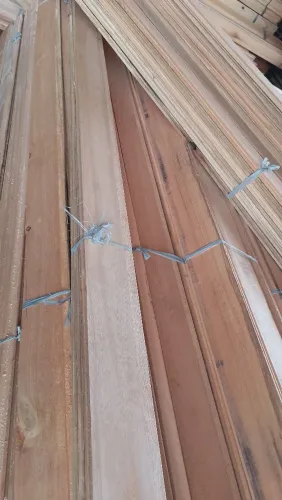 Madeira beneficiada parede 65,00 metro2