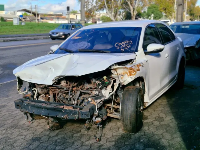 Sucata Jetta 2.0 2011