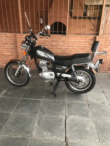 Intruder 125 cc