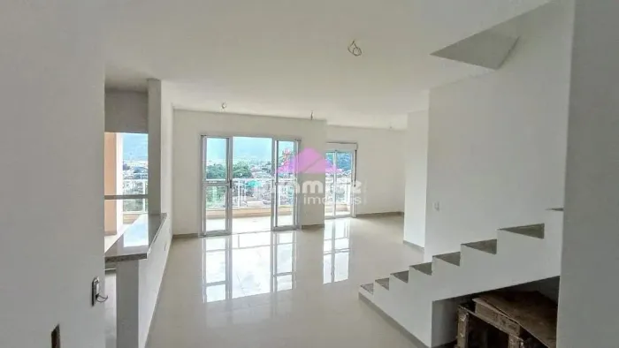 Cobertura com 3 dormitórios à venda, 210 m² por R$ 1.700.000,00 - Jardim Primavera - Carag