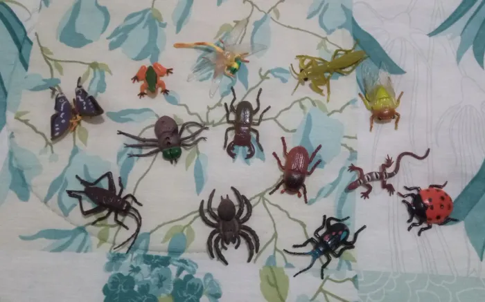 14 Miniaturas de Animais de brinquedo