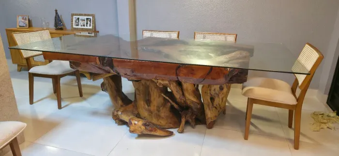 MESA RUSTICA DA RAIZ DE JAQUEIRA.