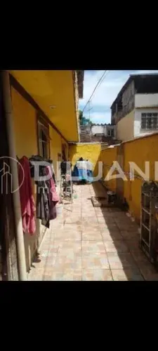 Apartamento - / Residencial / Bento Ribeiro