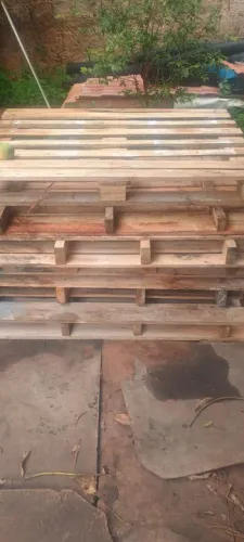 Paletes de madeira para projetos 