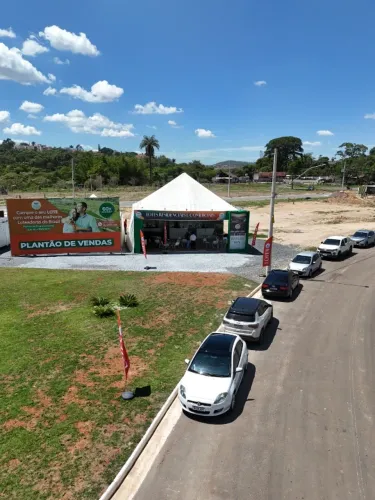 Lote de 640m² comercial e residencial no bairro Vitoria da união Sete Lagoas 1