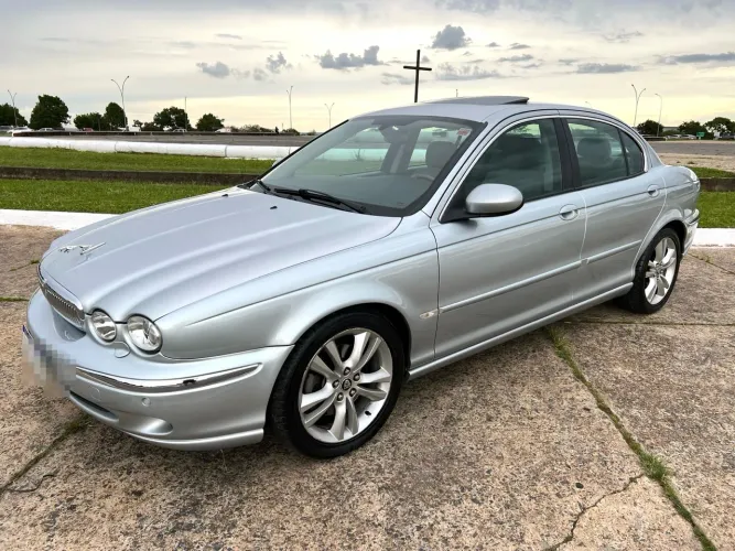 JAGUAR X-TYPE 3.0 SE V6 24V GASOLINA 4X4 AUTOMÁTICO 06/2007 