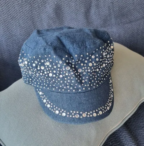 Boné Jeans com Strass - muito brilho!