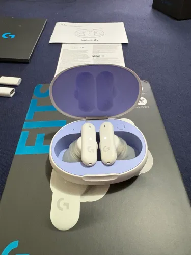 Logitech G FITS Branco