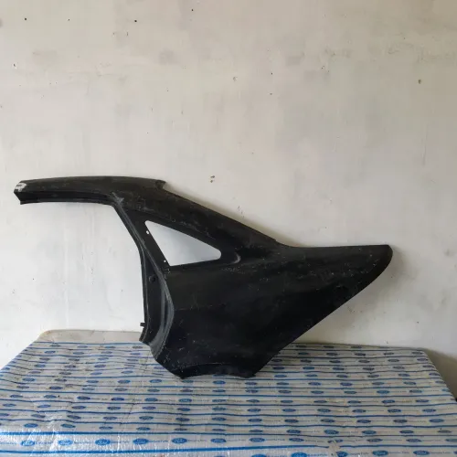 Lateral traseira esquerda Fiat Linea 2009 a 2016 original 
