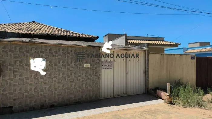 Casa em São Pedro da Aldeia - 2 Quartos 1 Suíte - Rua do Fogo R$ 180.000,00