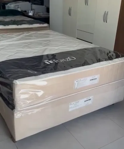 Cama box molas ensacadas individualmente pocket bege