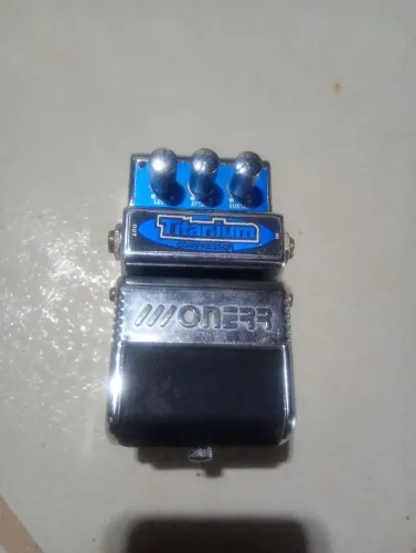 Pedal Compressor Oneer Titanium para guitarra violão baixo 
