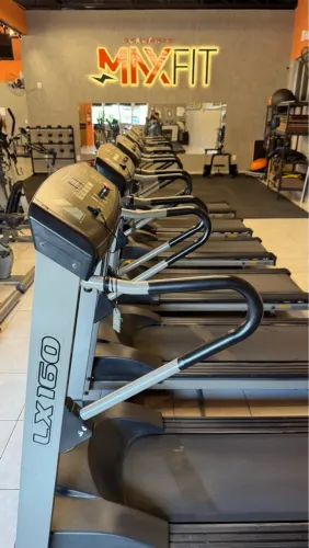 Esteira LX160 G2 Movement