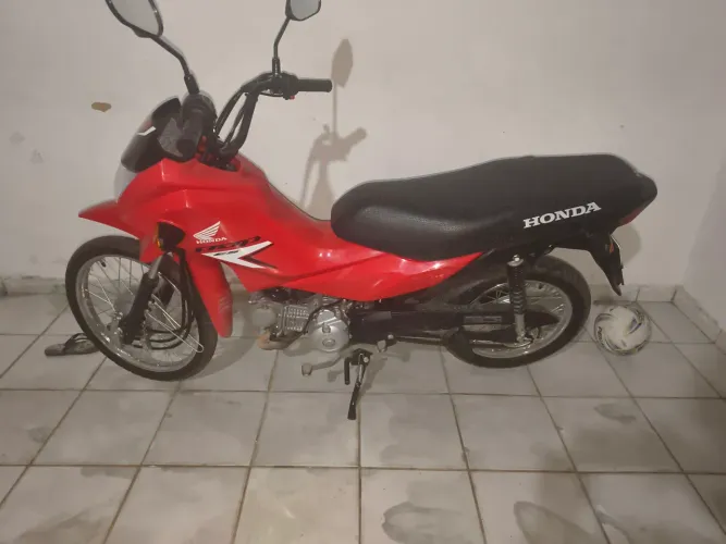 Moto nova, único dono 