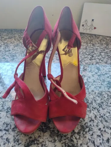 Sandália Michael kors vermelha