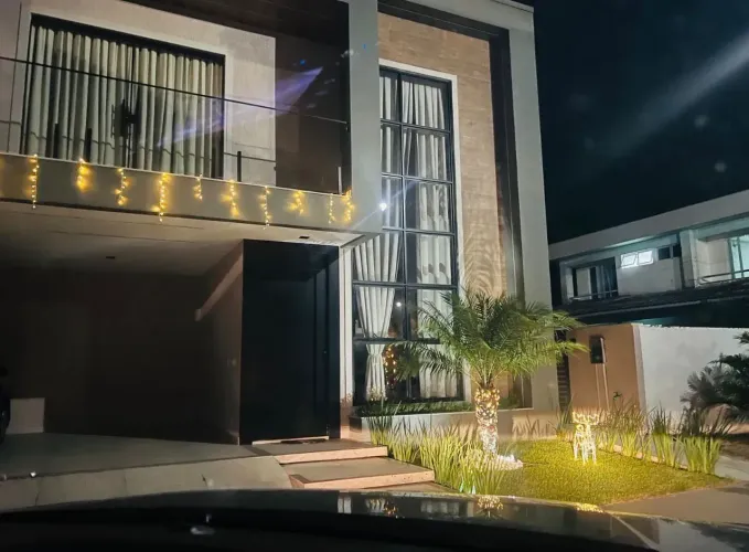 CONDOMÍNIO VILA CALÁBRIA, 202M², 4 QUARTOS SENDO 3 SUÍTES, 2 VAGAS, GUANABARA