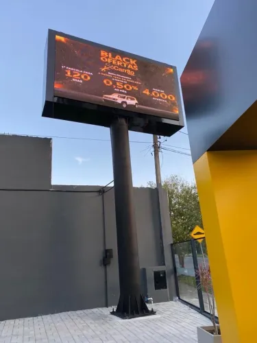 Painel de led publicitário 