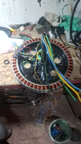 Venda e manutenção de veiculos eletricos em geral