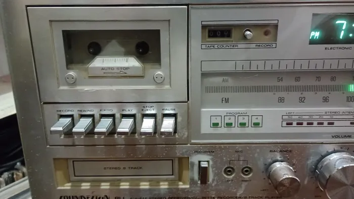 SOM 3x1 TOCA CARTUCHO , K7 & RÁDIO 