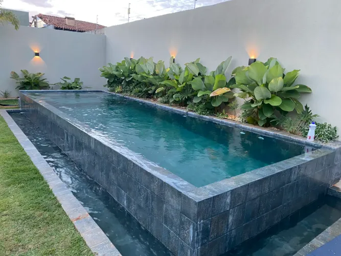 Piscina construída