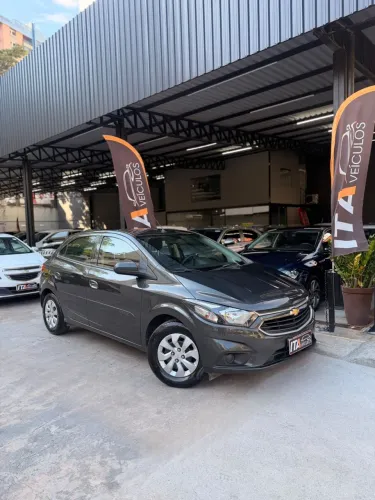 Chevrolet Onix Hatch LT 1.0 8V Flex Mec. 4P 2017