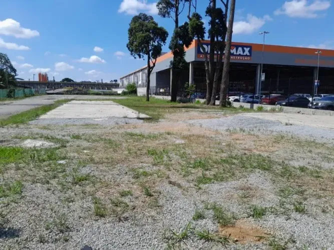 Aluga-se Terreno de 500m² a 2.000m² - Aceita Proposta