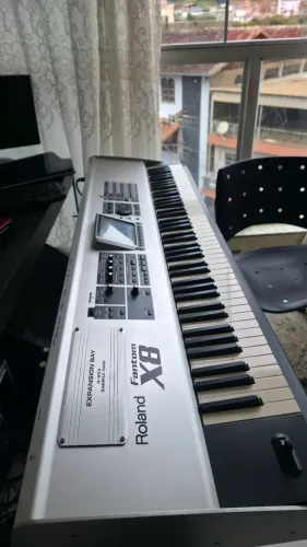TECLADO ROLAND FANTOM X8