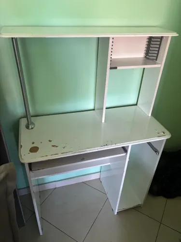 Mesinha de escritório e Buffet
