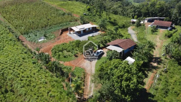 Chácara com Área Total de 25.723m² em Guaramirim, SC