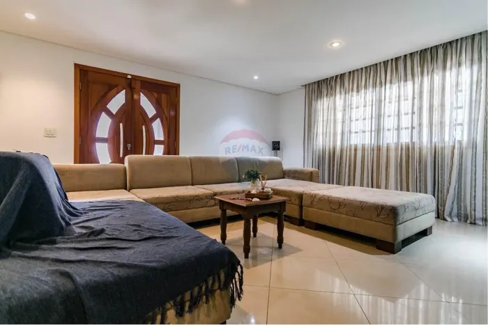 Casa à venda na Vila Júlia em Poá!