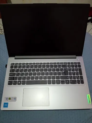Vende-se notebook